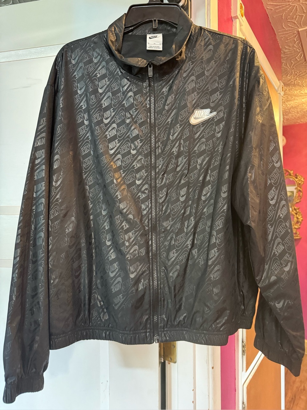 Nike Women’s Black Logo-Print Windbreaker Jacket, never worn!
